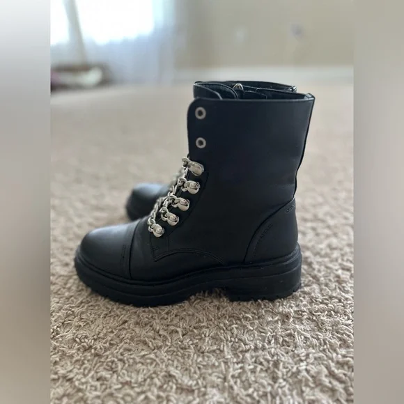 Circus by Sam Edelman Black Combat
Boots - Size 6 - Picture 4 of 9